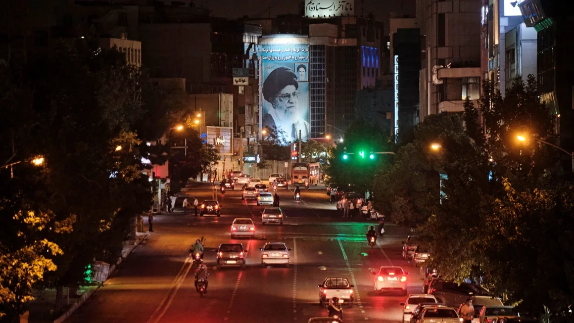 Iranian official says US nuclear proposal is ‘incoherent and disjointed,' as sources warn talks momentum is collapsing