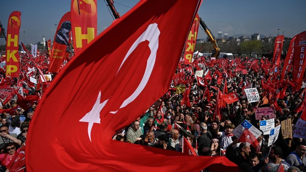 Turkish authorities escalate crackdown on opposition-run Istanbul municipality