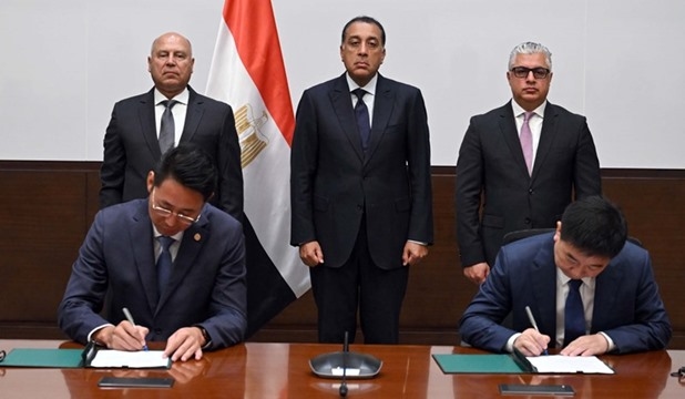 PM witnesses signing of contract to establish Chinese 'Sailun' tire factory in SC Zone