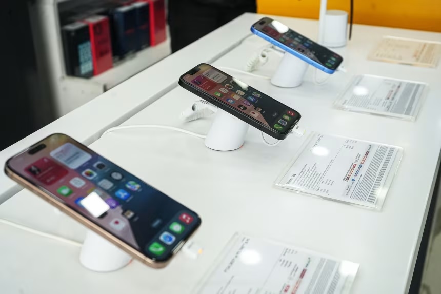 Apple just got a big win in Trump's tariff war. It may have bigger concerns