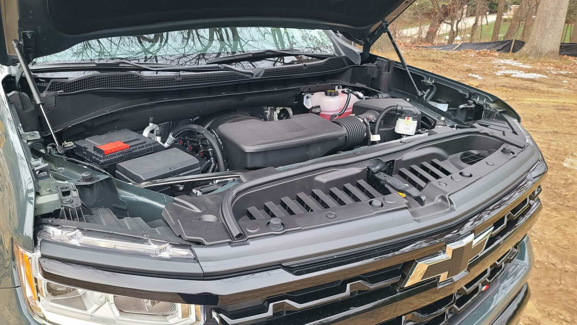 GM invests $888 million to make engines at New York plant