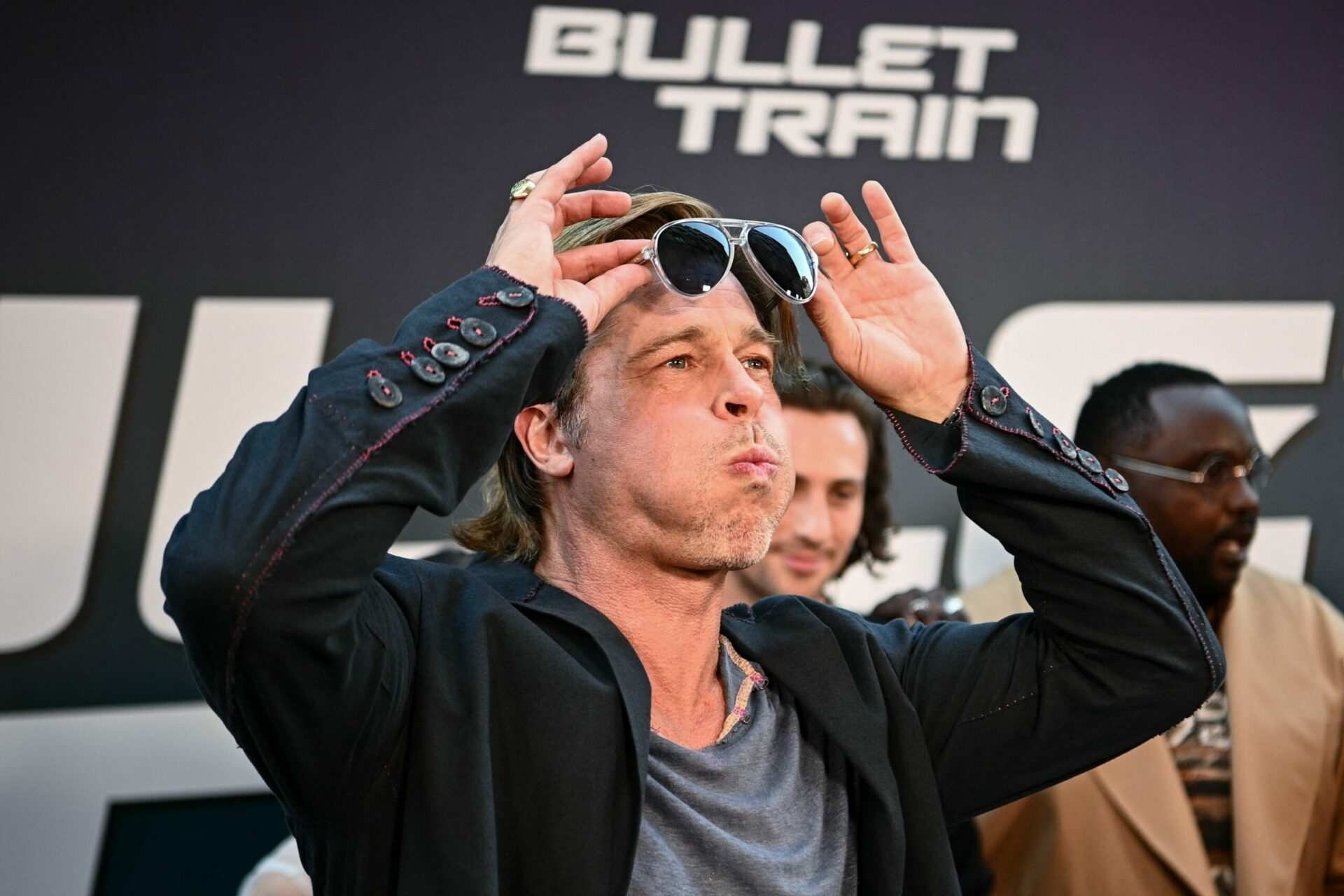 Brad Pitt reportedly resigned to permanently cutting ties with 2 of his kids