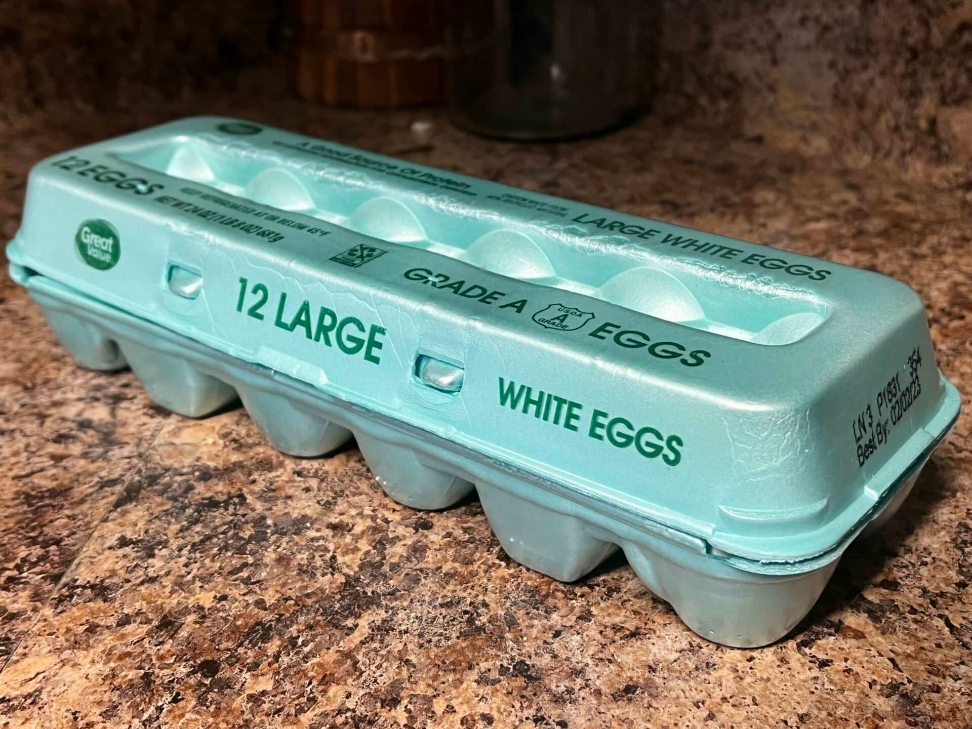 Pic: Egg prices drop 61% under Trump admin