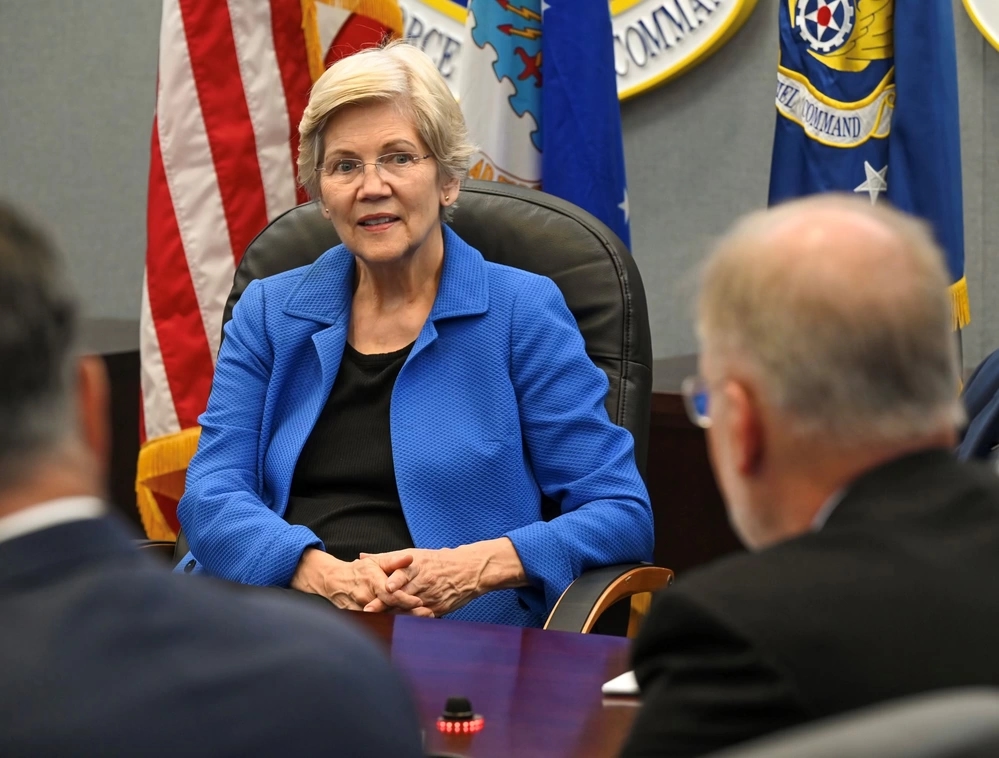 Video: Top Democrat senator falls during Senate floor vote