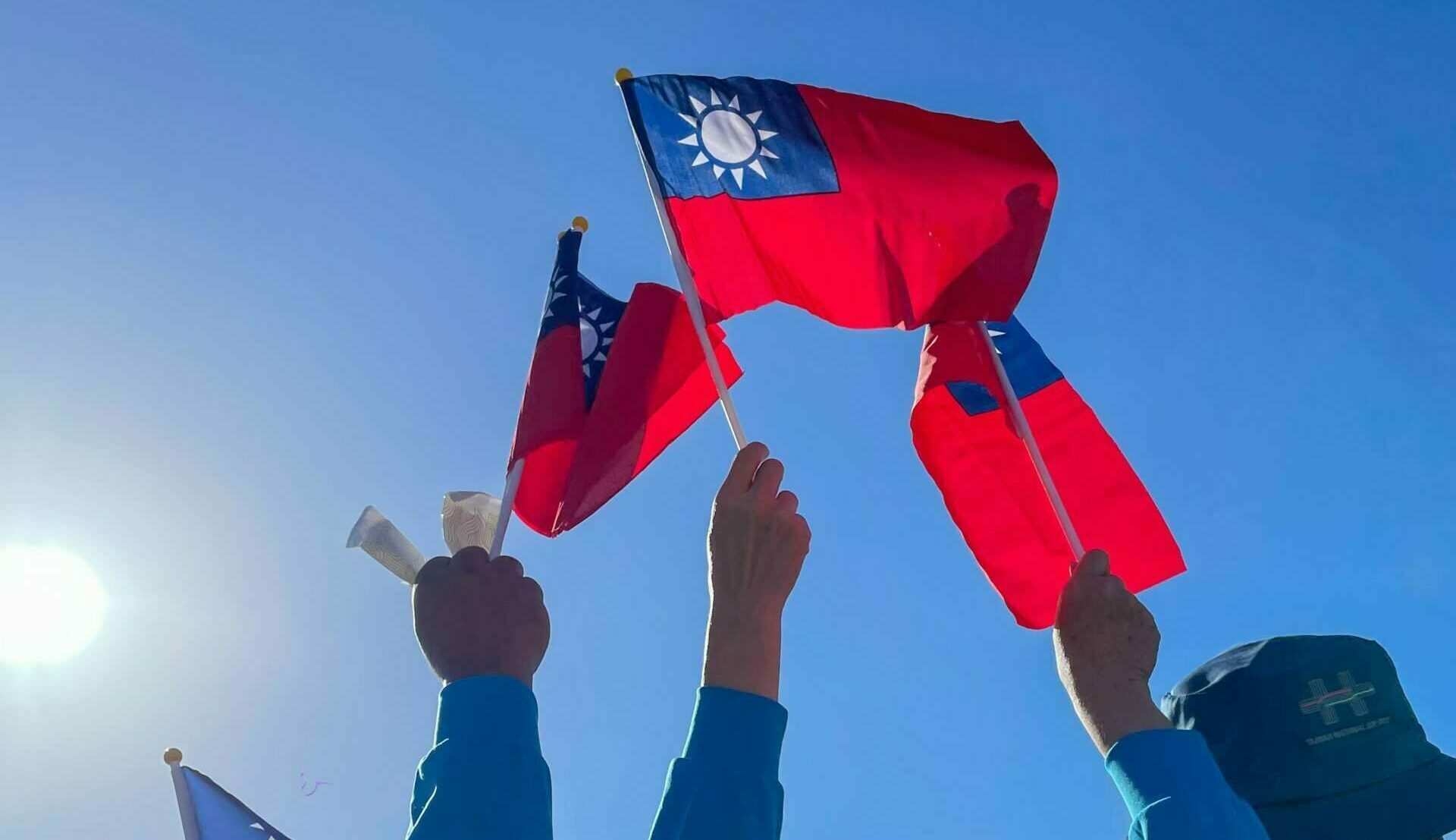 Taiwan holds annual live-fire, air raid drills that simulate Chinese attack