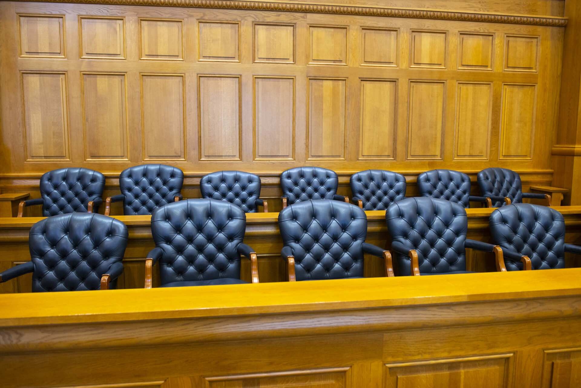 Juror's cocaine conviction upends attempted murder trial in Georgia