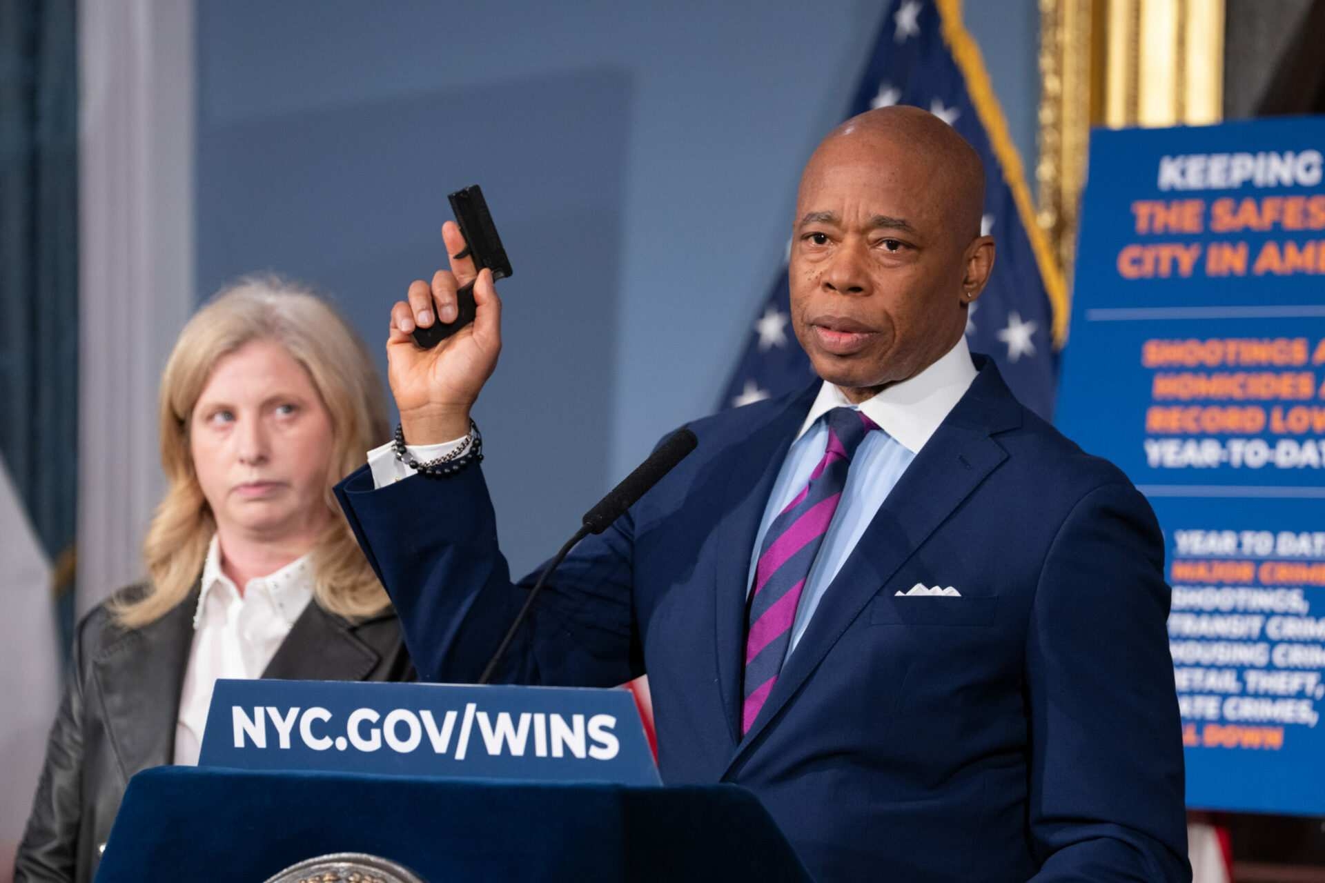 NYC murders, shootings fall to lowest levels in 3 decades, NYPD says