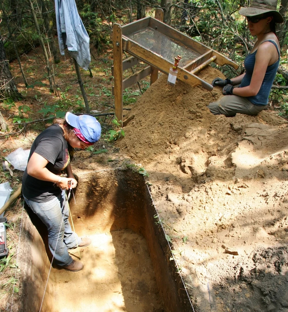 1,600-year-old settlement discovered with Roman military artifacts