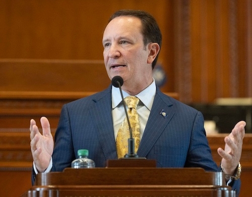 Jim Beam column:Landry loves political power