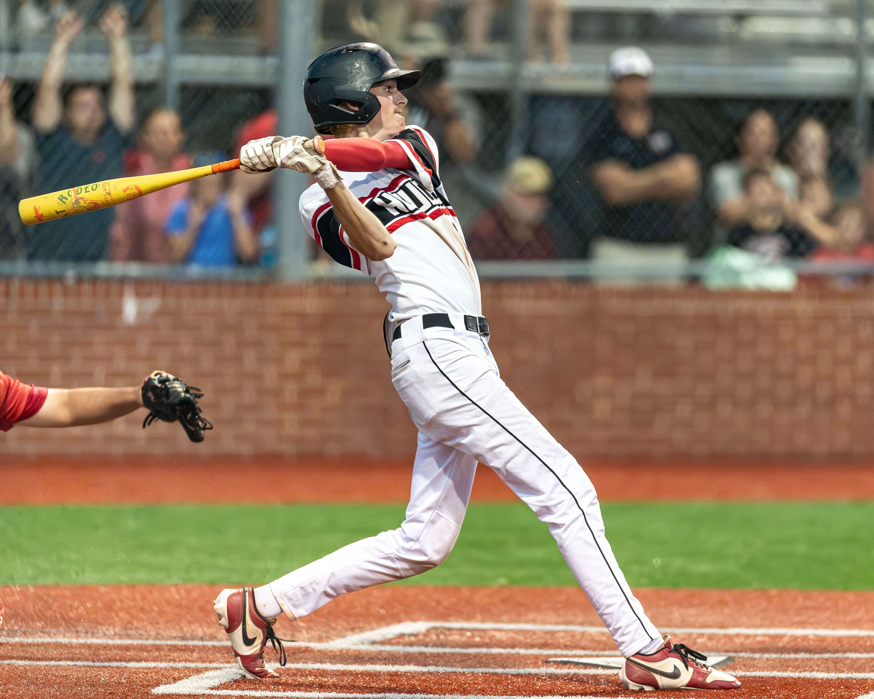 Iguess gets walk off hit, Greyhounds advance to finals