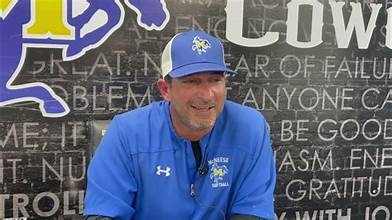 Landreneau staying put