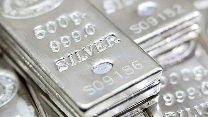 رغم القفزات العالمية.. السعر العادل للفضة لايتجاوز 63 جنيهًا بالسوق المحلية