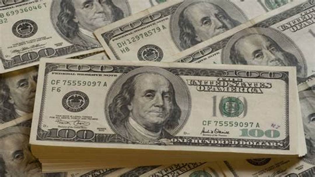 الدولار يستأنف الصعود ويتخطى 51.70 جنيه بالبنوك