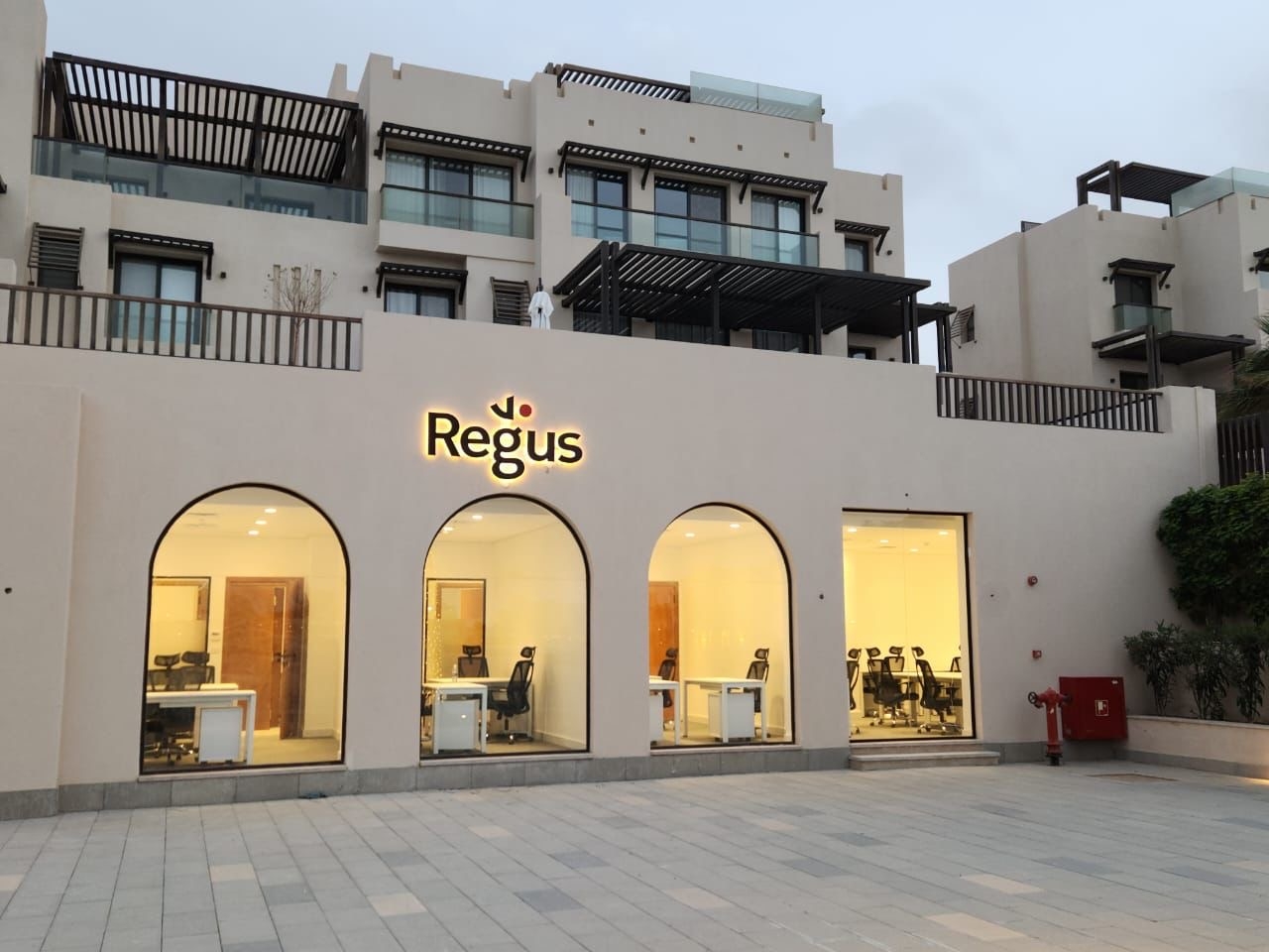 شركة «IWG» تفتتح مركز «Regus» في الجونة