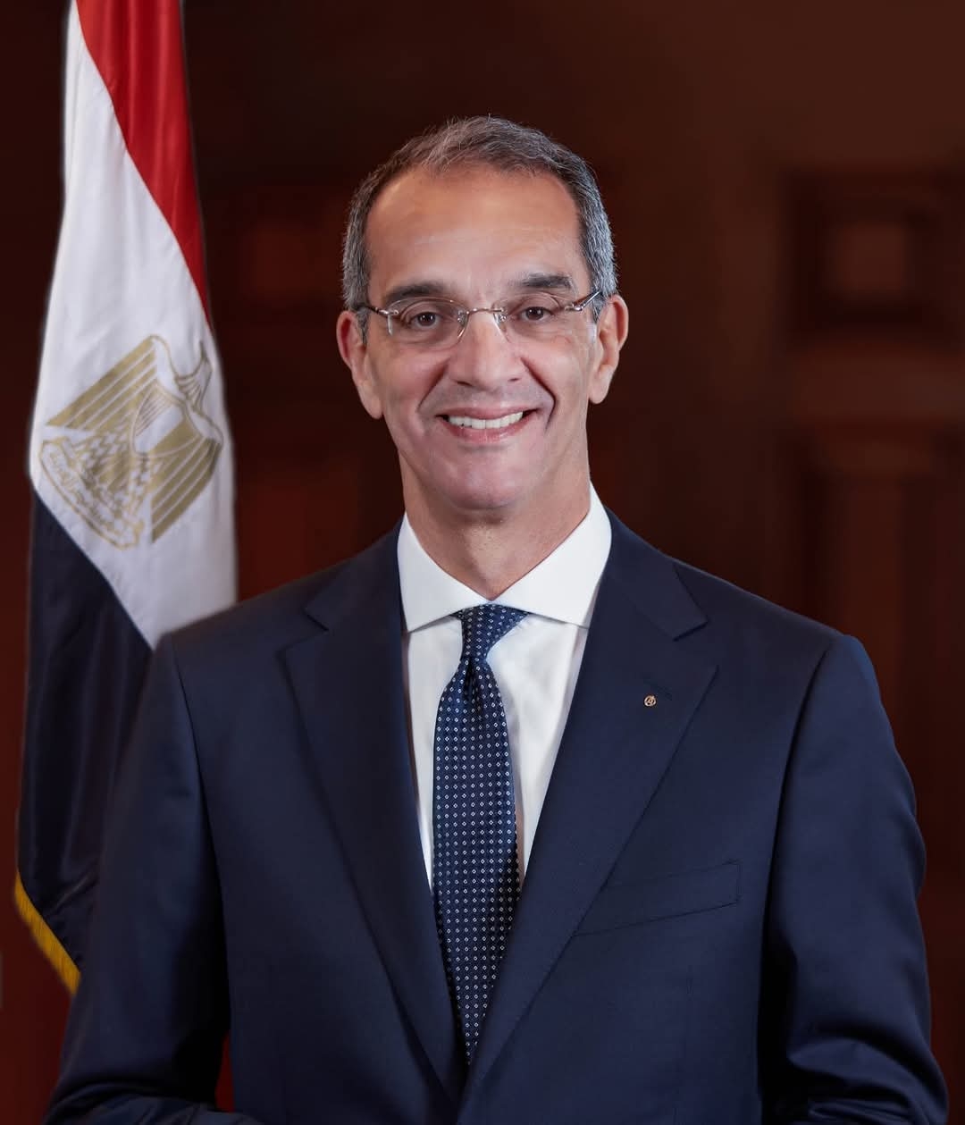 وزير الاتصالات يغادر إلى دبي للمشاركة فى فعاليات قمة «الآلات يمكنها أن ترى»