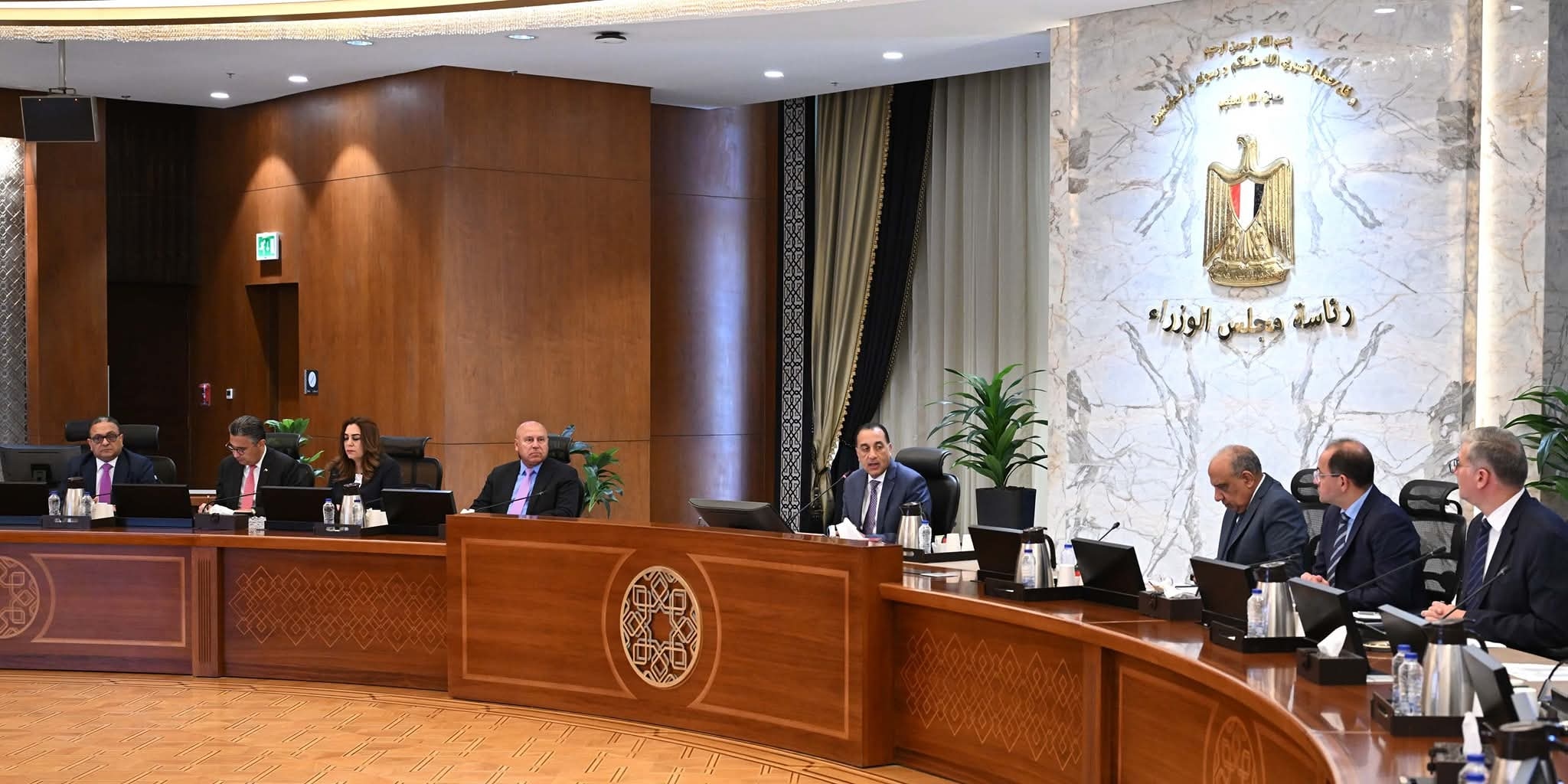 رئيس الوزراء يطالب بوضع محفزات لتشجيع المواطنين على ترشيد الاستهلاك في الطاقة
