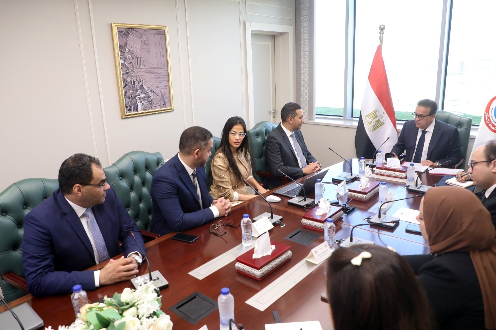 وزير الصحة يبحث مع شركة «ساندوز» تعزيز التعاون في توطين صناعة الأدوية