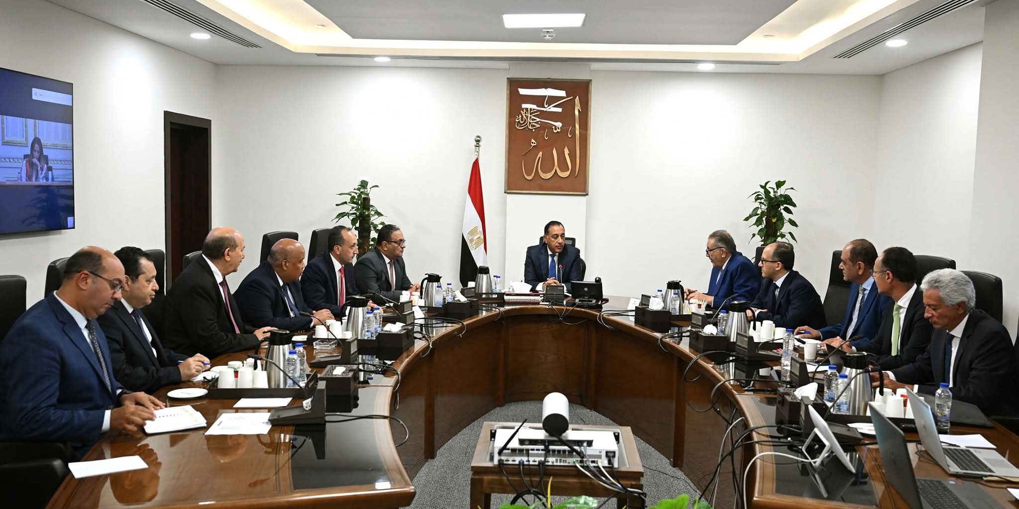 الحكومة والتجار والصناع يتوافقون على مبادرة لخفض أسعار السلع المختلفة