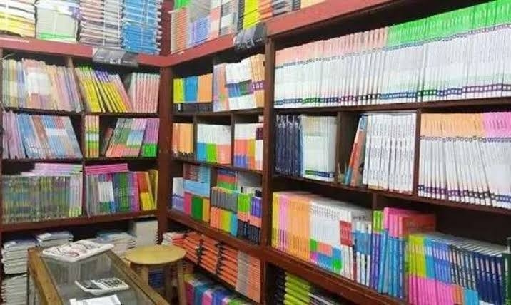 ارتفاع طفيف بأسعار الكتب الخارجية وتراجع الأدوات المكتبية مع اقتراب العام الدراسي