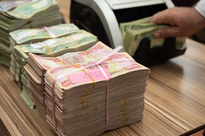 حقائق وأوهام السياسات الاقتصادية في العراق بصدد قيمة الدينار مقابل الدولار في السوق الموازي