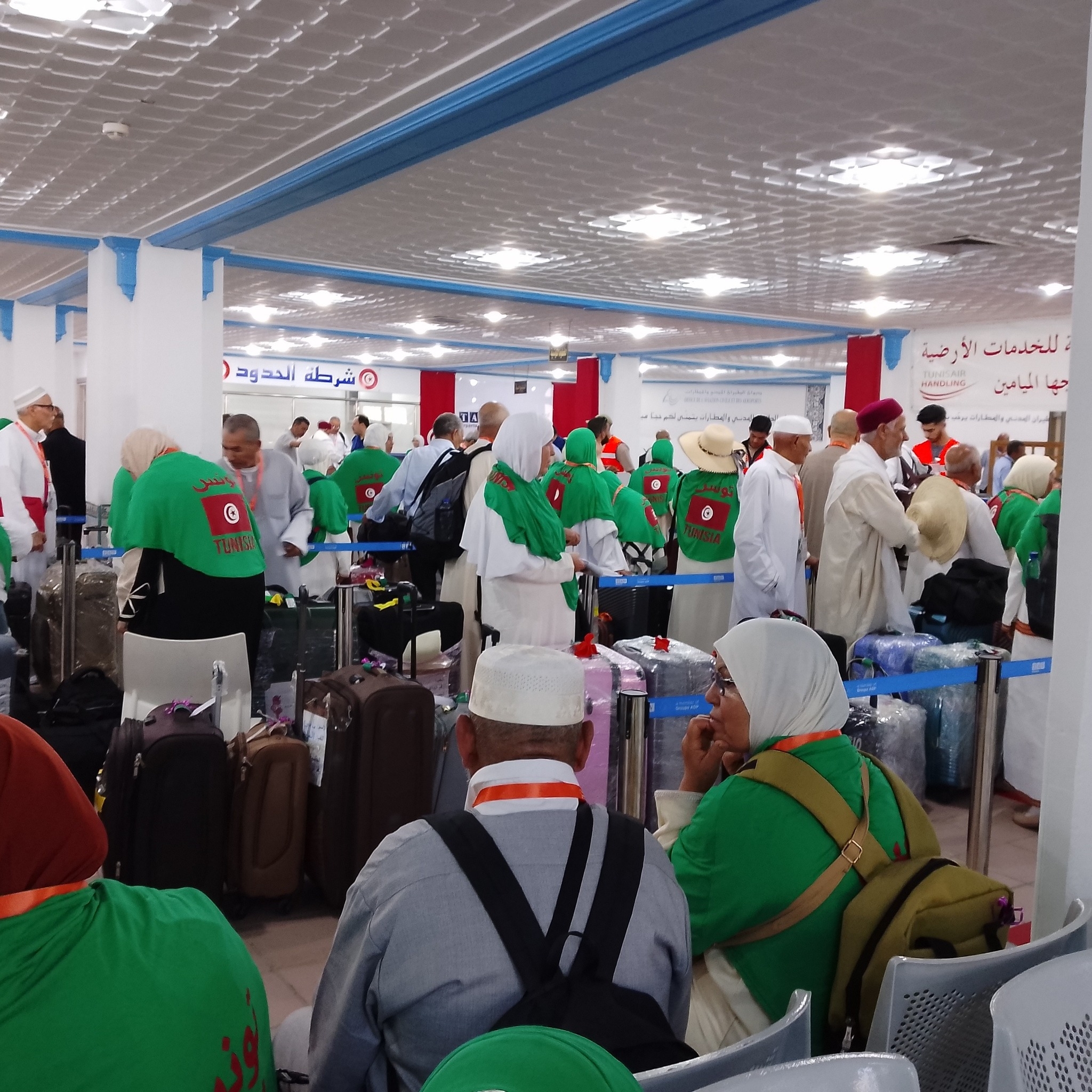 انطلاق أول رحلة للحجيج من مطار المنستير الحبيب بورقيبة الدولي نحو المدينةالمنوّرة وعلى متنها 262 حاجا وحاجة