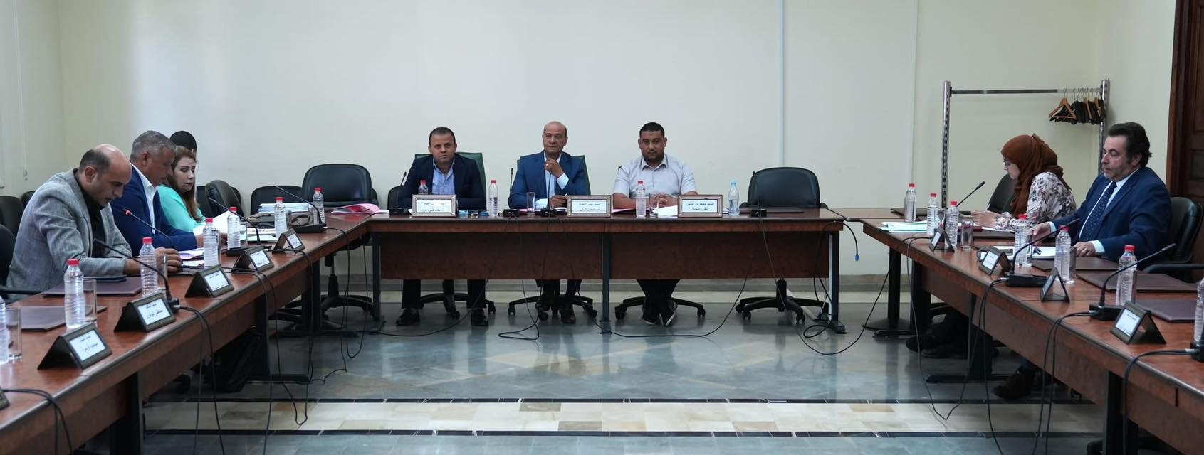 لجنة المالية تقرر تعليق النظر في مشروع قانون غلق ميزانية 2022