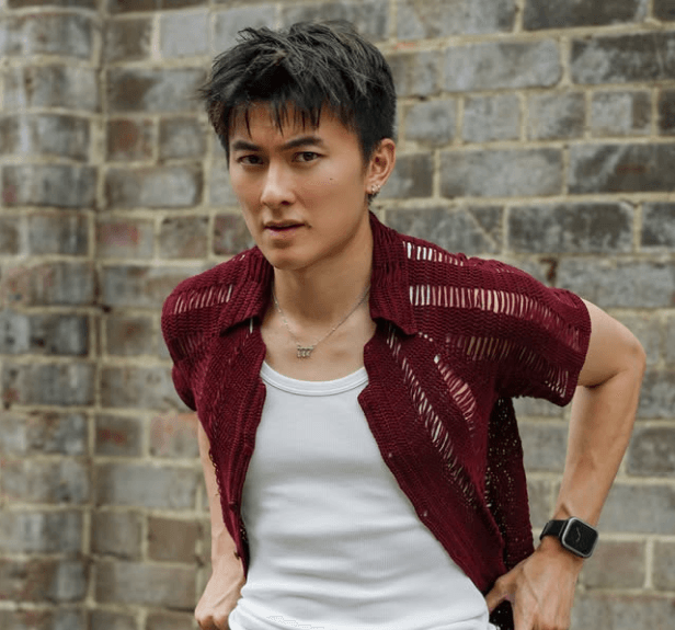 Actor Edwin Goh, back in SG, quit smoking, binge-drinking while living in Sydney