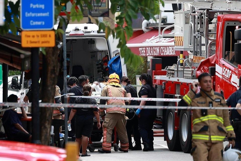 One taken to hospital with minor burn injuries after shophouse fire at Boat Quay