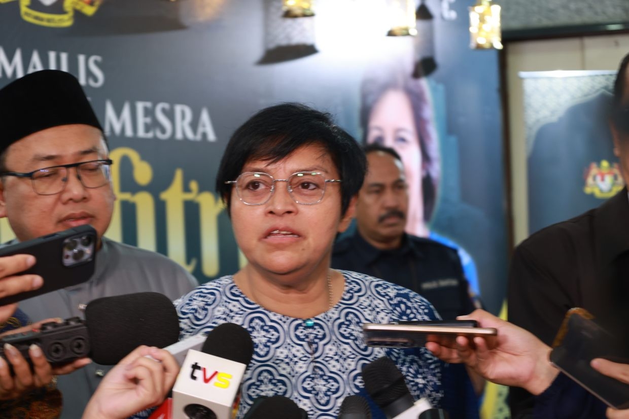 Proposal to limit PM's tenure, drafting of political financing bill under review, says Azalina