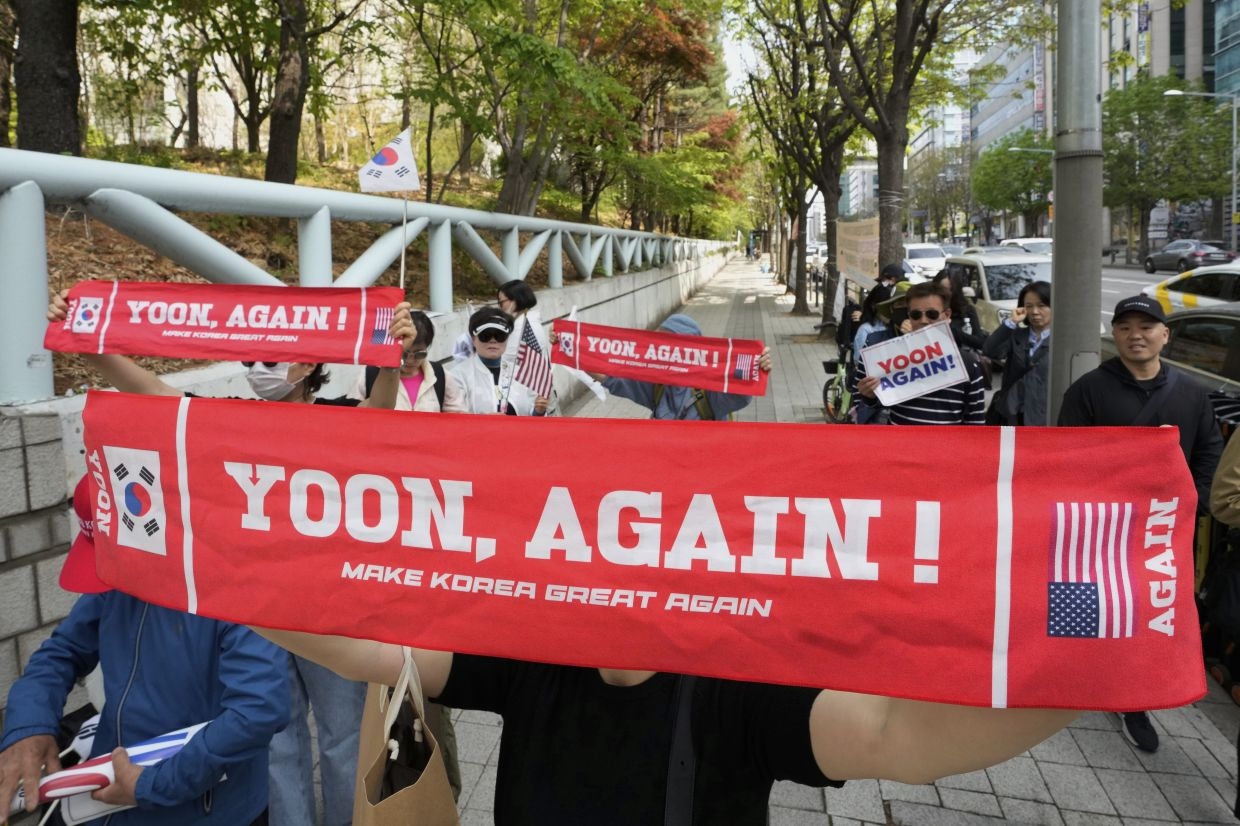 South Korea ex-president back in court for criminal trial