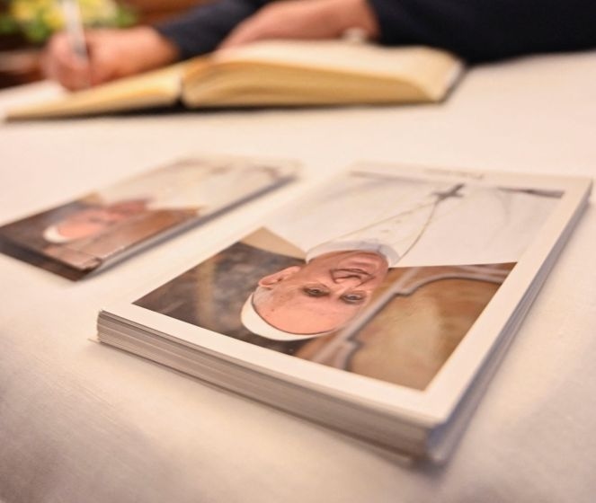 Catholics across Malaysia begin nine days of mourning for Pope Francis