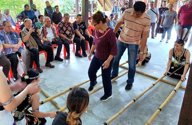Collaboration, not competition, for a unified Borneo experience