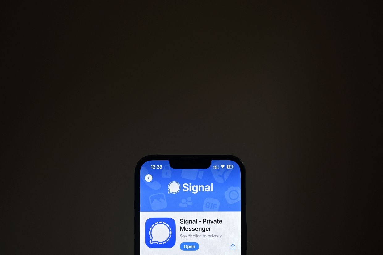 How secure is Signal, anyway?