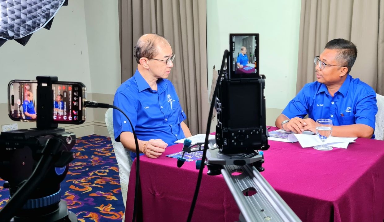 Ayer Kuning polls: Barisan's Yusri reaches out on social media to show young voters what he can offer