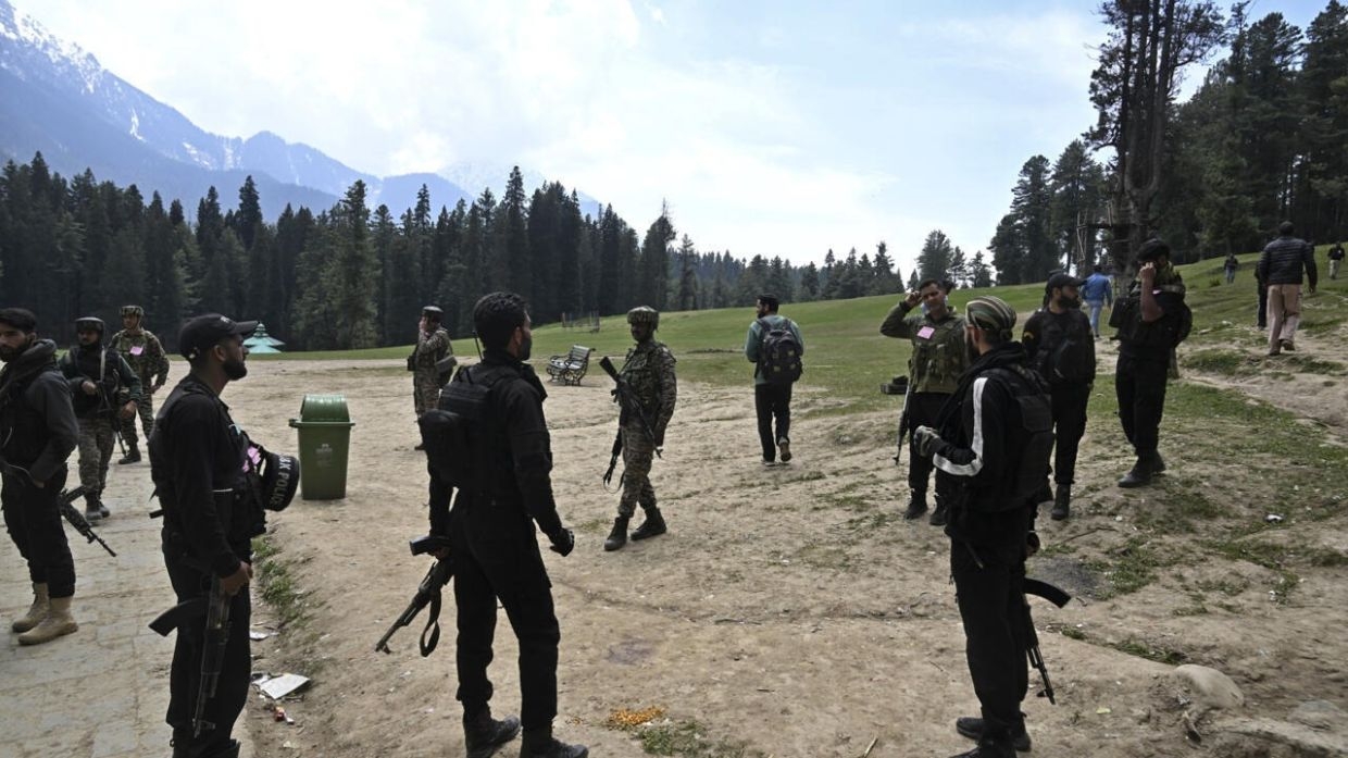 Tourists flee India-administered Kashmir after deadly attack