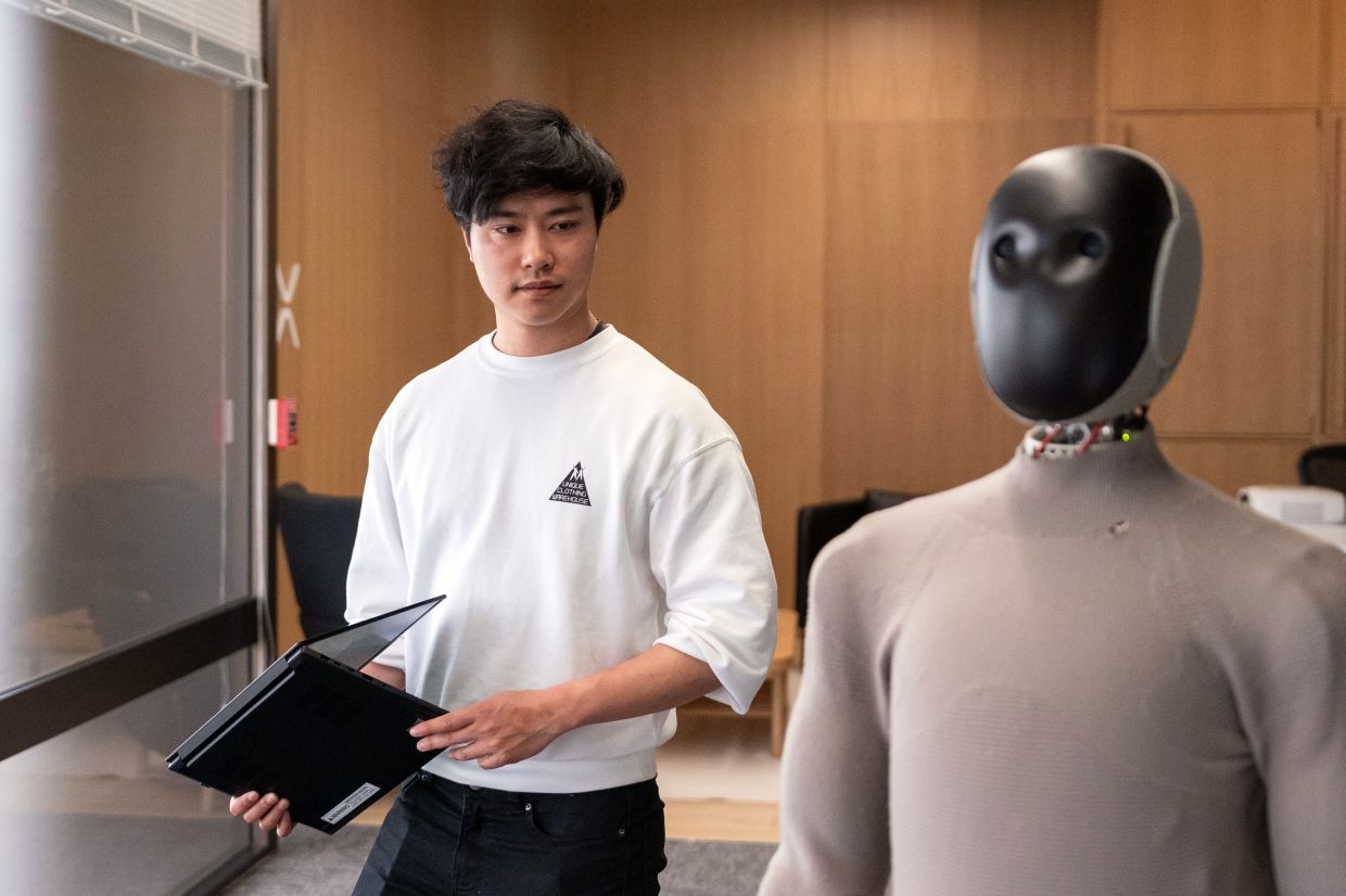 Invasion of the home humanoid robots
