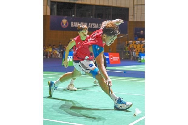 Hoon on lookout for replacements after world junior champs Aaron-Kang join senior rank