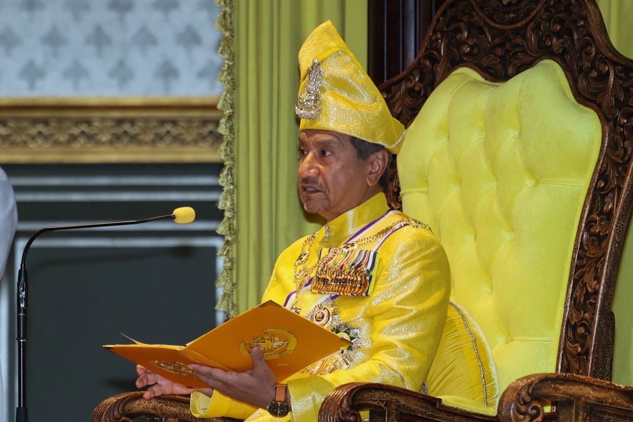 Civil servants must enhance efficiency, governance, Sultan Mizan decrees