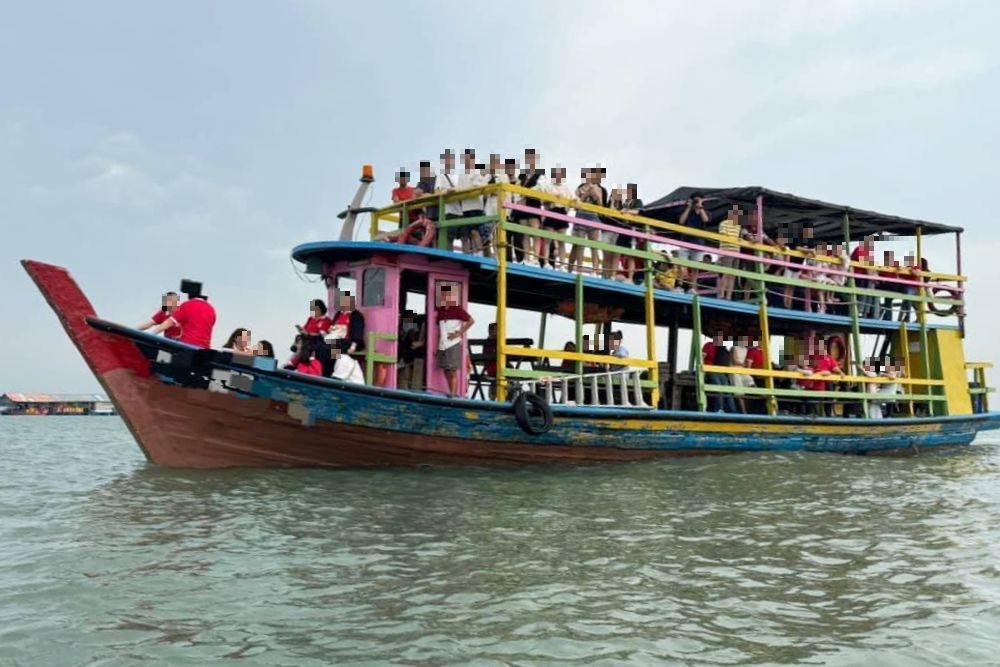 Selangor MMEA detains boat overloaded with almost 80 passengers