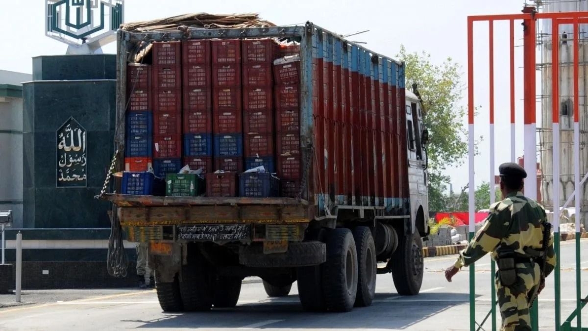 Indian goods worth over US$10bil reaching Pakistan bypassing trade restrictions: Report