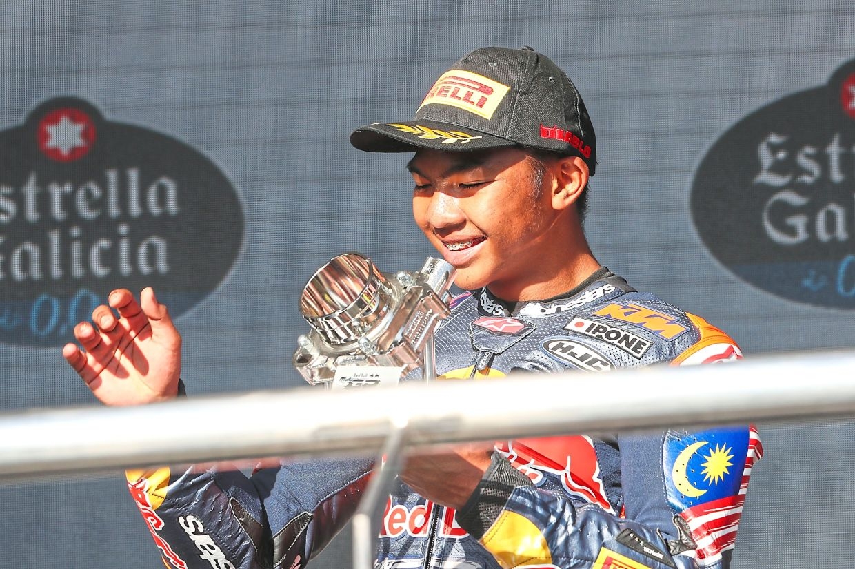 Back-to-back second spots push Hakim to top of standings