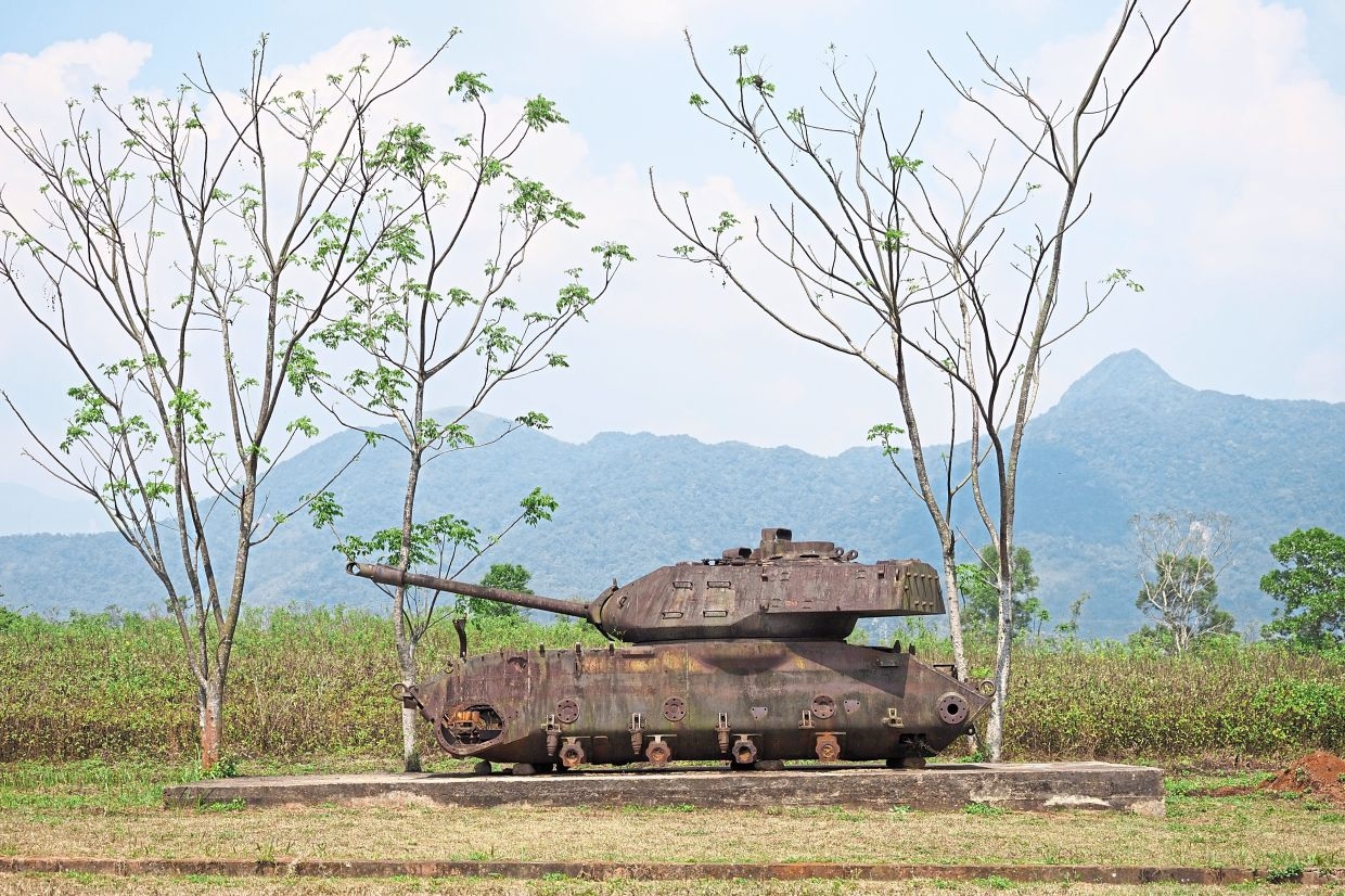 Visitors reconnect with Vietnam's wartime past