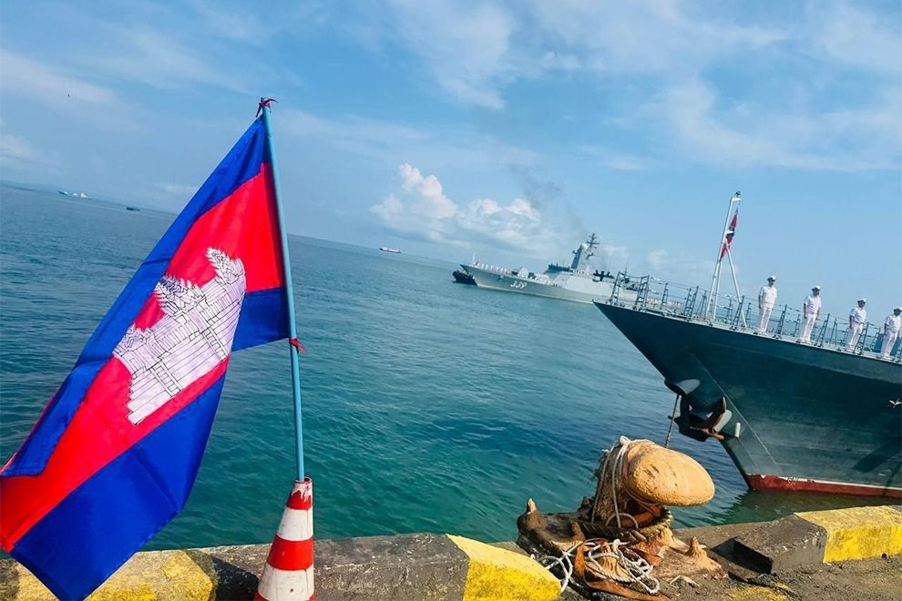 Russian, Vietnamese naval vessels visit Sihanoukville, Ream base