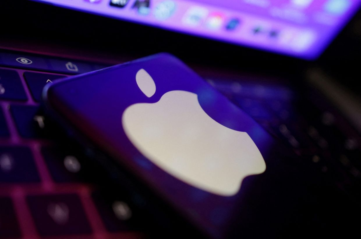 Apple reshuffles government affairs and music divisions in latest changes