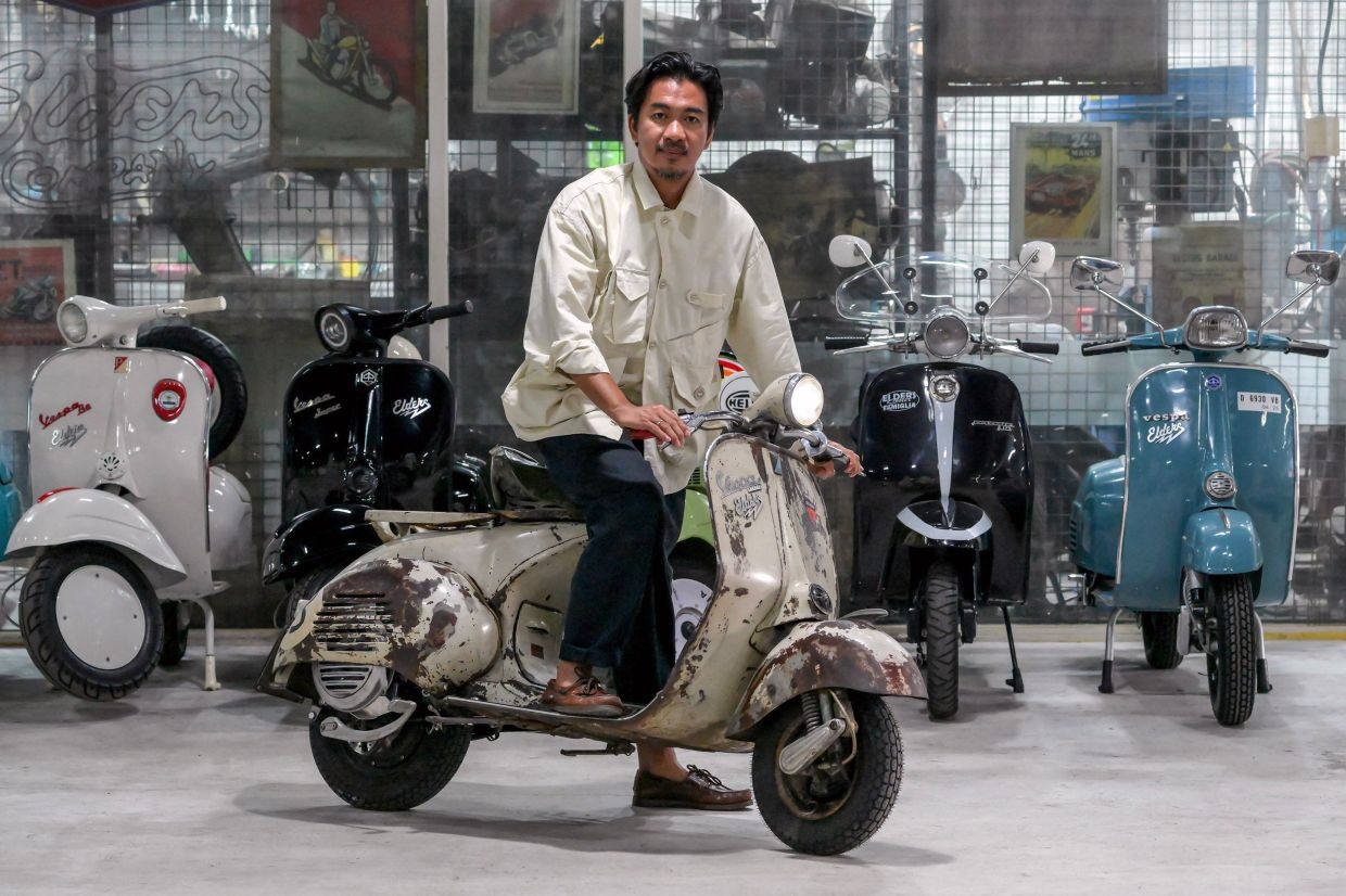Vespa love affair: Indonesians turn vintage scooters electric