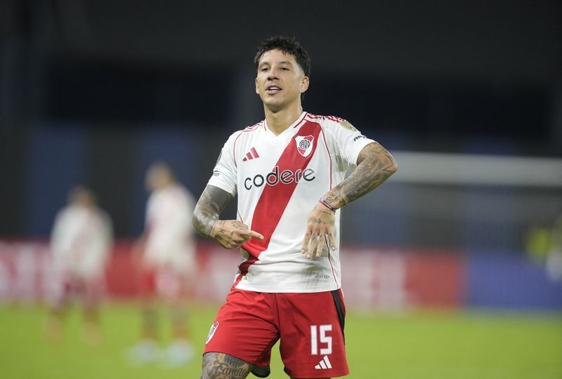 Soccer-River Plate secures second in Group B with 4-1 win over Velez