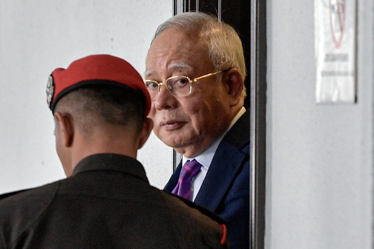 1MDB trial: Expert unable to verify Najib's signature on documents