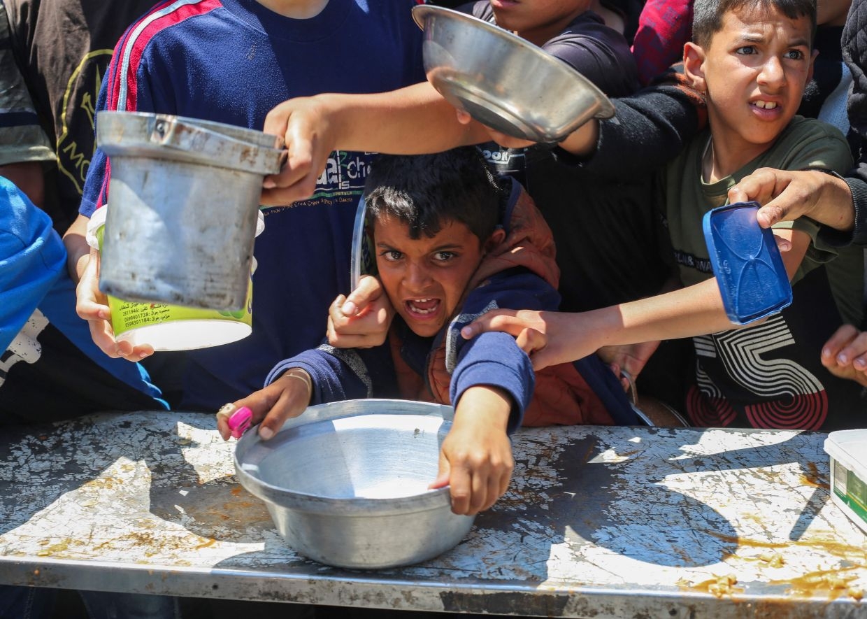 United Nations calls on world leaders to deliver food to Gaza