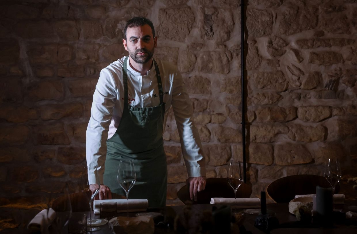 Top French chefs warm to AI in the kitchen