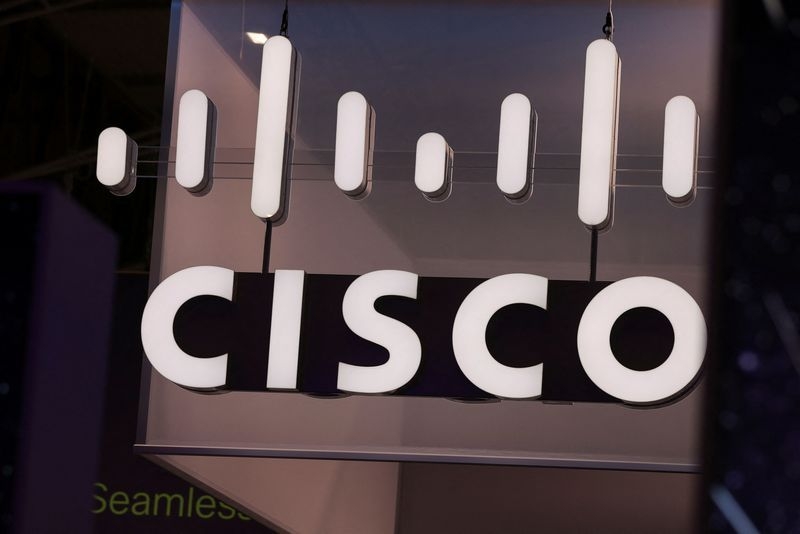 Cisco shows quantum networking chip, opens new lab